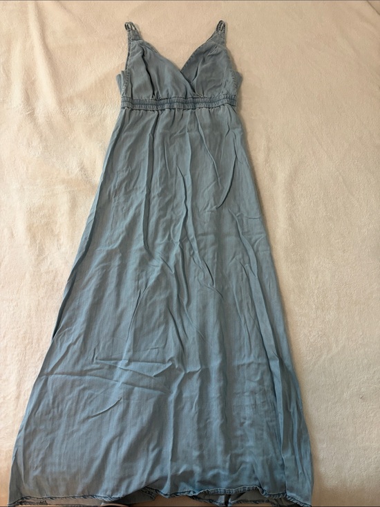 HOLDING HORSES Dresses & Skirts - HOLDING HORSES Dusty Blue V-Neck Maxi Dress